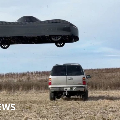 A-real-life-flying-car-takes-to-the-skies.jpg