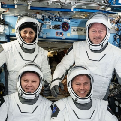 After-9-Months-in-Space-Stranded-NASA-Astronauts-Return-Home.jpg