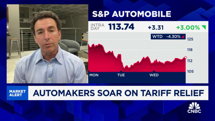 Auto tariffs would be 'really hard on supply base', says fmr. Ford CEO Mark Fields