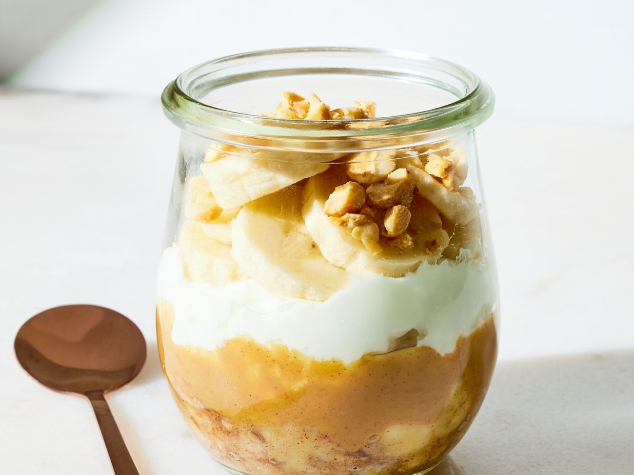 Banana-Peanut-Butter-Yogurt-Parfait-Beauty-1x1-4623_preview_maxWidth_4000_maxHeight_4000_ppi_300_qua.jpeg