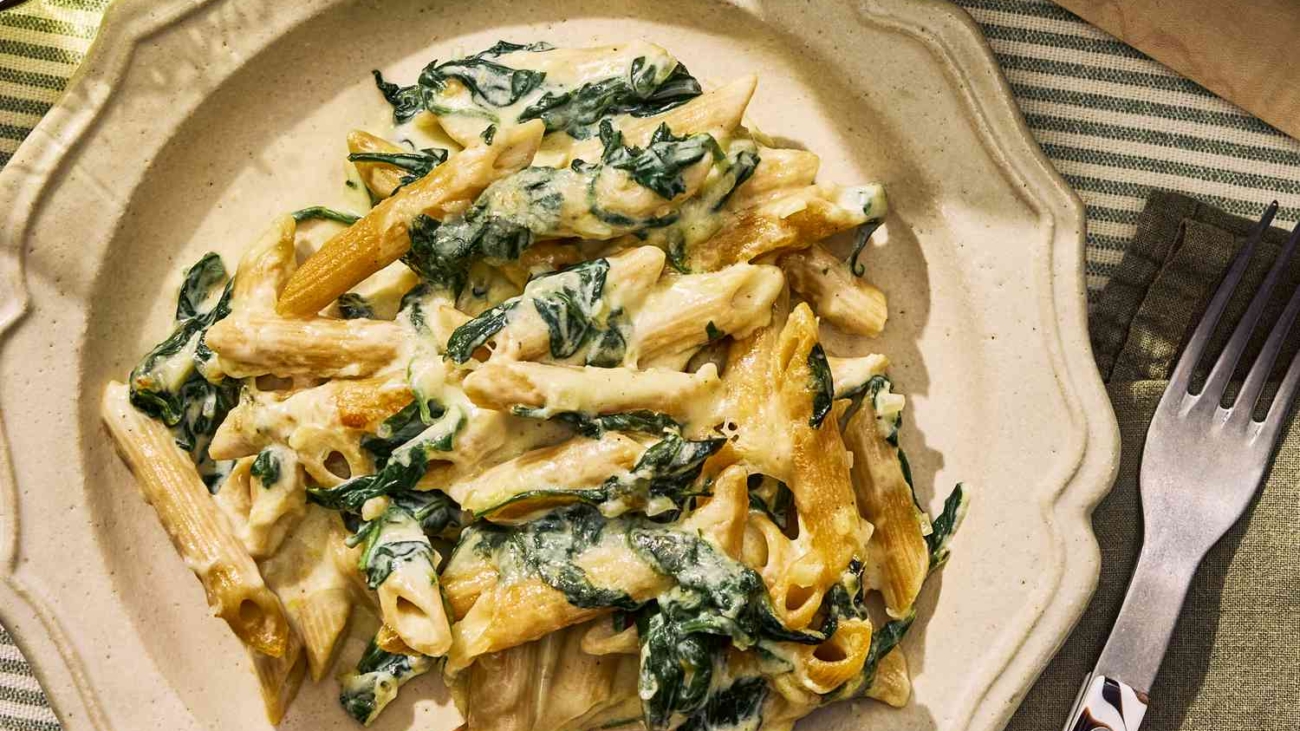 EWL-baked-creamed-spinach-pasta-beauty-58_preview_maxWidth_4000_maxHeight_4000_ppi_300_quality_100-7.jpeg