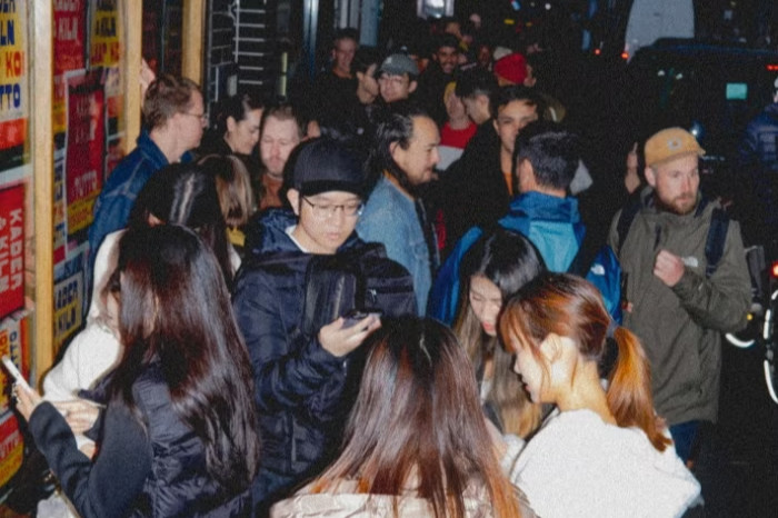 A queue at at a restaurant