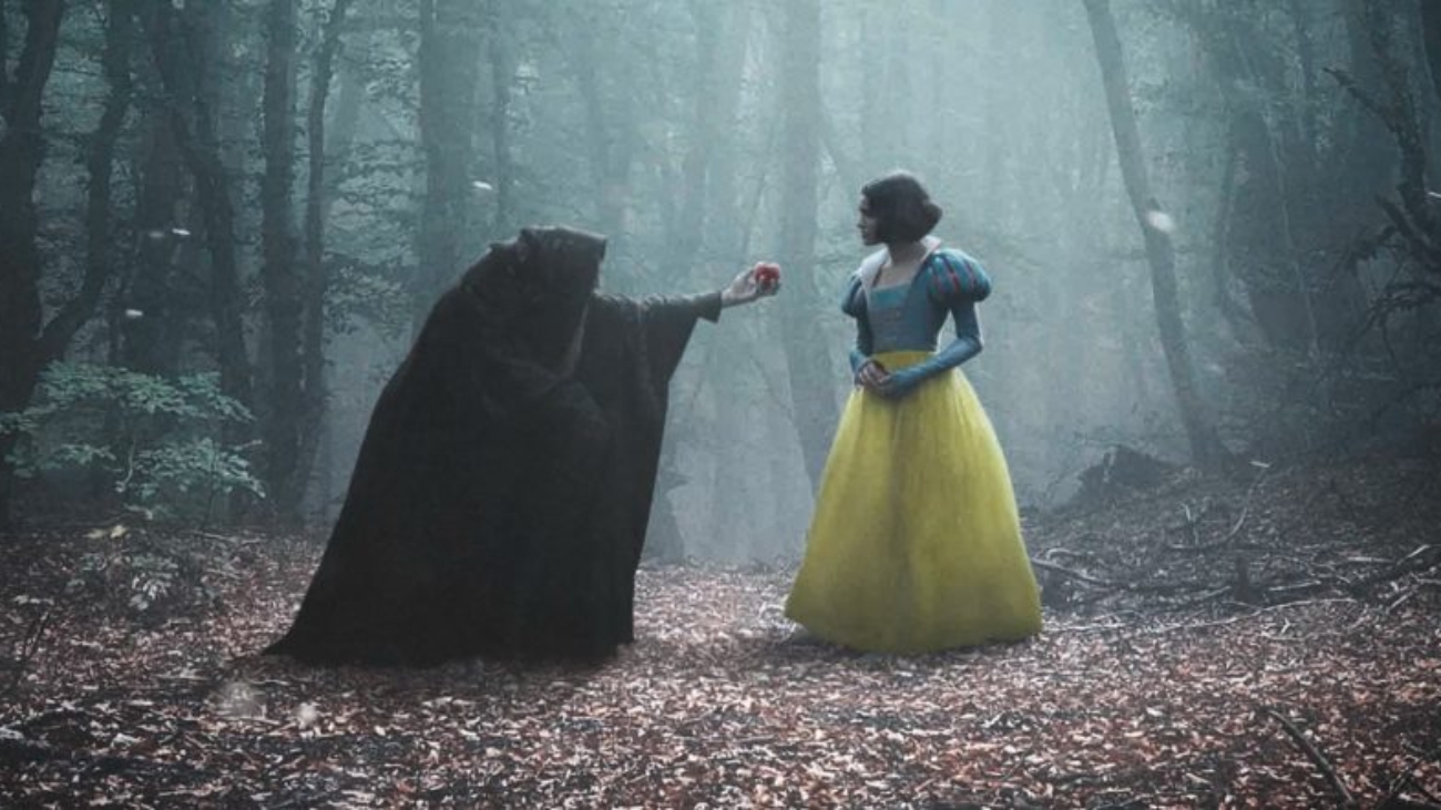 SnowWhite_FandangoPartner_1-Sheet_27x40_CMYK_RGB-1-e1742748727169.jpg