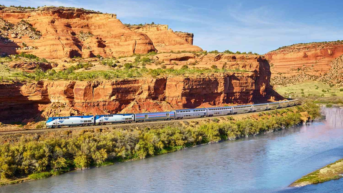 TAL-california-zephyr-YLWSTNYOSRAIL0325-1c556a2c3f78492cb812fdb0c0b64270.jpg