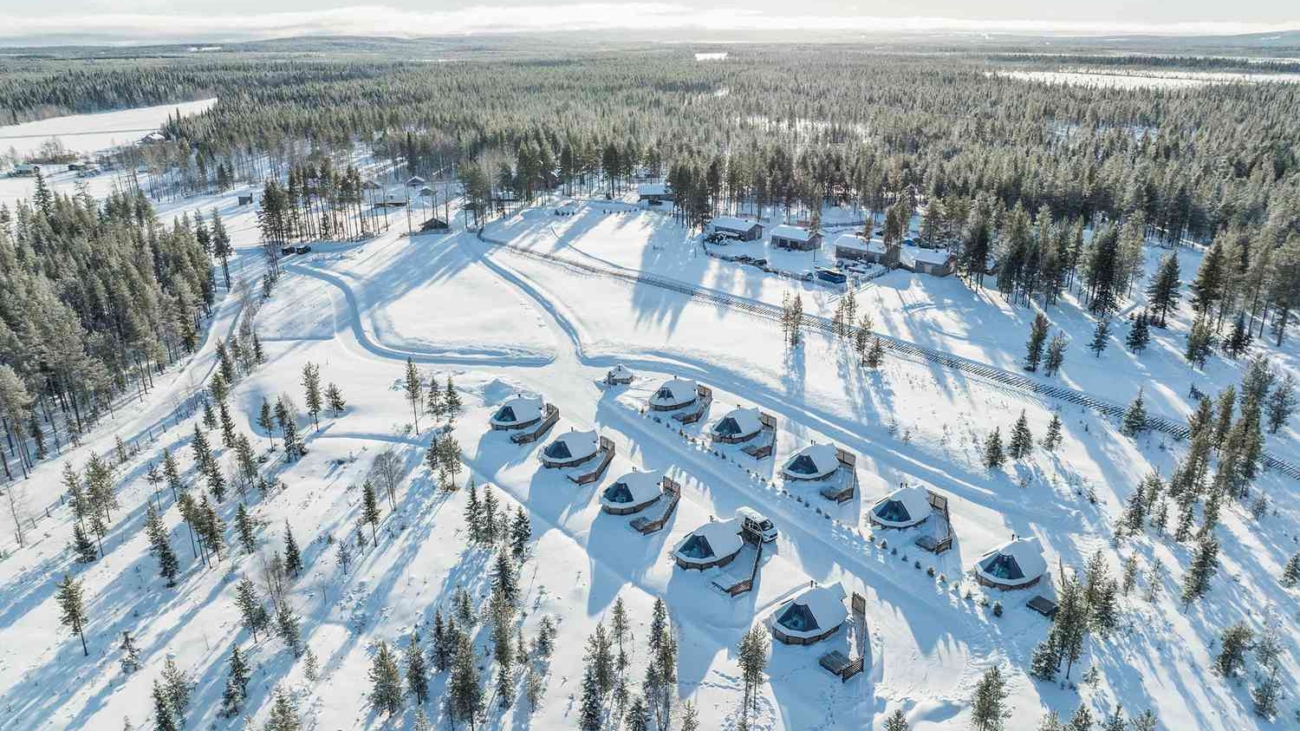 TAL-header-aerial-reindeer-manor-finland-REINDEERMANOR0325-2679bc49cc8549808d9957242a700831.jpg