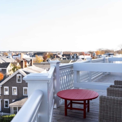 TAL-header-balcony-veranda-house-nantucket-VERANDAHOUSE0125-8ff36a663e174a6e872eba113d9cc3f1.jpg