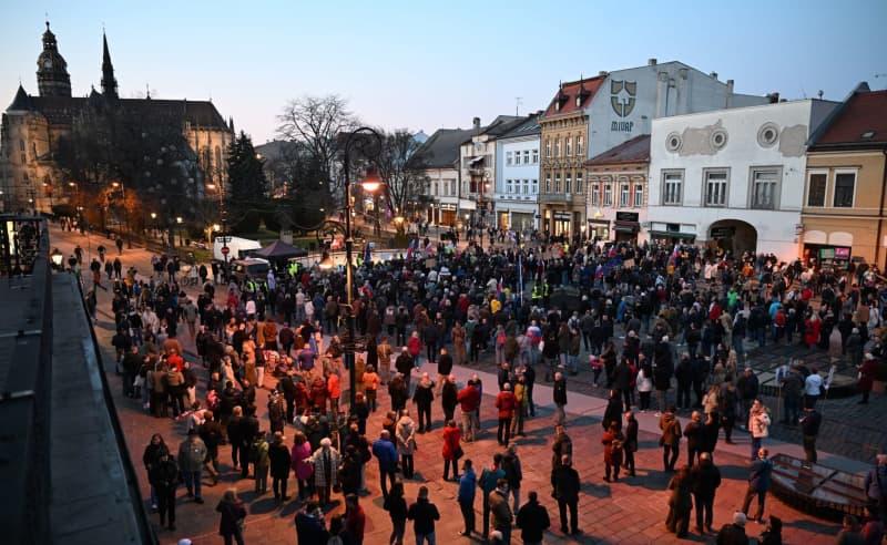 People take part in the Slovakia is Europe protest in Kosice. Franti&#x9a;ek Iv&#xe1;n/TASR/dpa