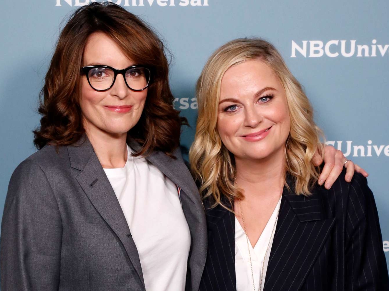 Tina-Fey-Amy-Poehler-Making-It-on-NBC-031825-792427935a5a4883a98812ad6bbc414f.jpg