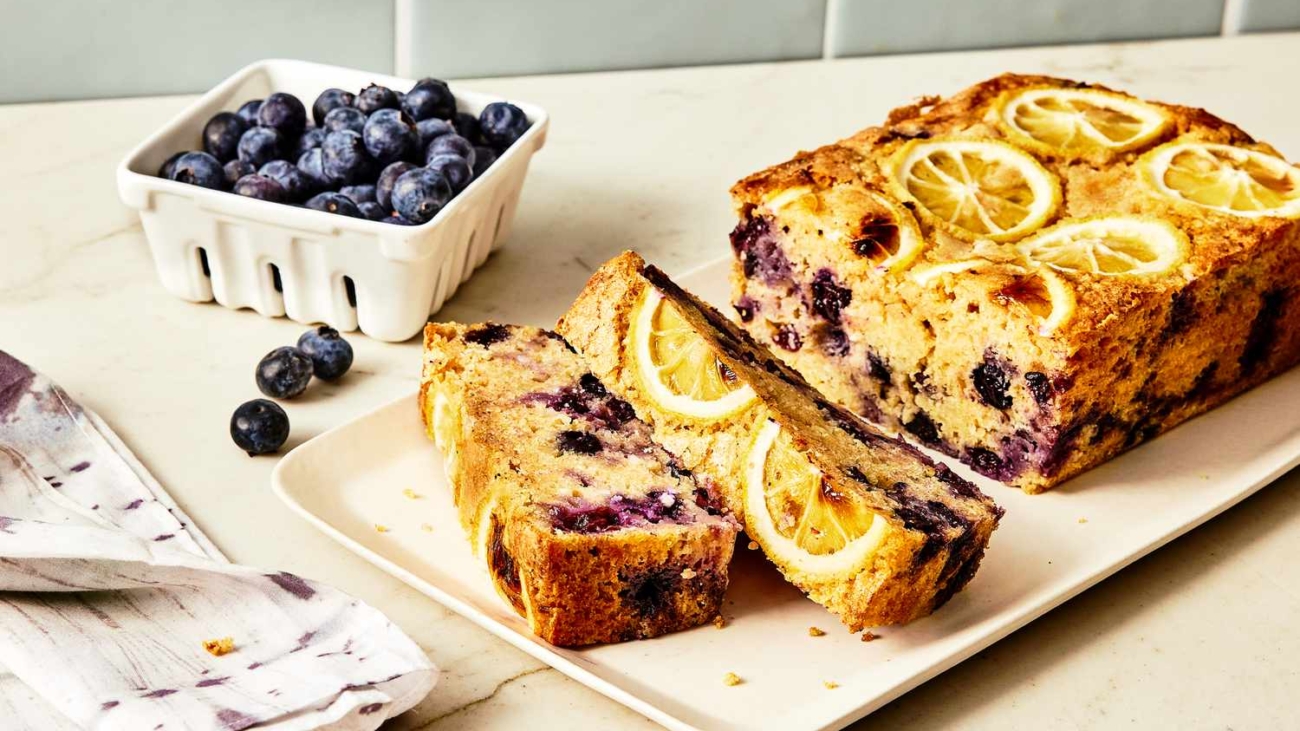 high-protein-lemon-blueberry-cake-8051841-3x2-05d6aed457aa42c0b939c97489abb551.jpg